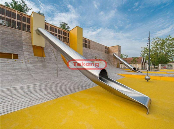 商場(chǎng)不銹鋼滑梯